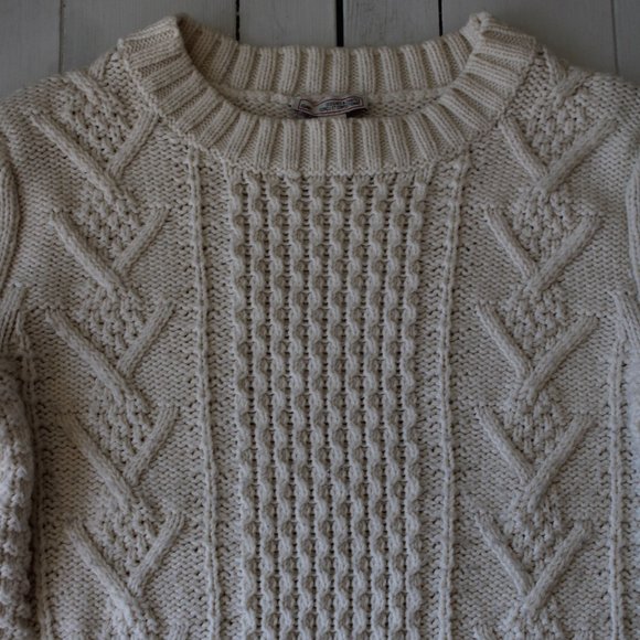 White Crewneck Pullover Cable Knit Sweater - Picture 8 of 8